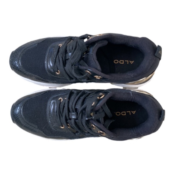 ALDO Black and Gold 👟 - Picture 5 of 7